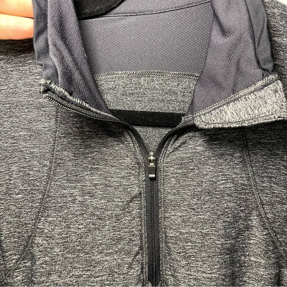 *Sold* Lululemon women's Charcoal Pace pusher 1/2 zip up long sleeve top 8 - Picture 5 of 10